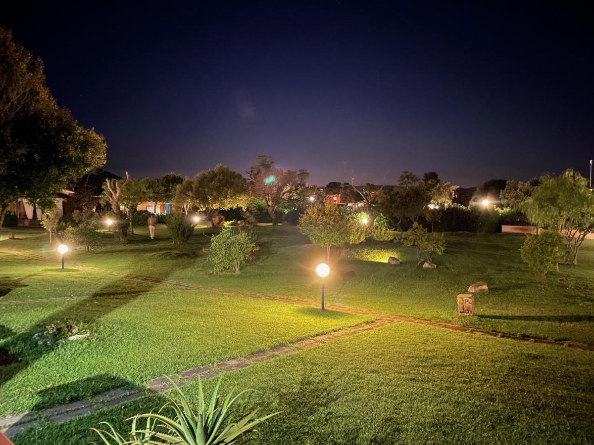 Appartamento In Villaggio, A 150Mt Dal Mare サン・テオドーロ エクステリア 写真